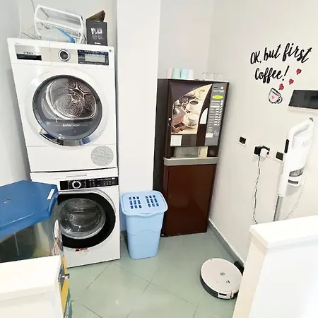 Aldebaran Holiday House To The Cinque Terre From Migliarina Station No Stress!!! Apartment La Spezia